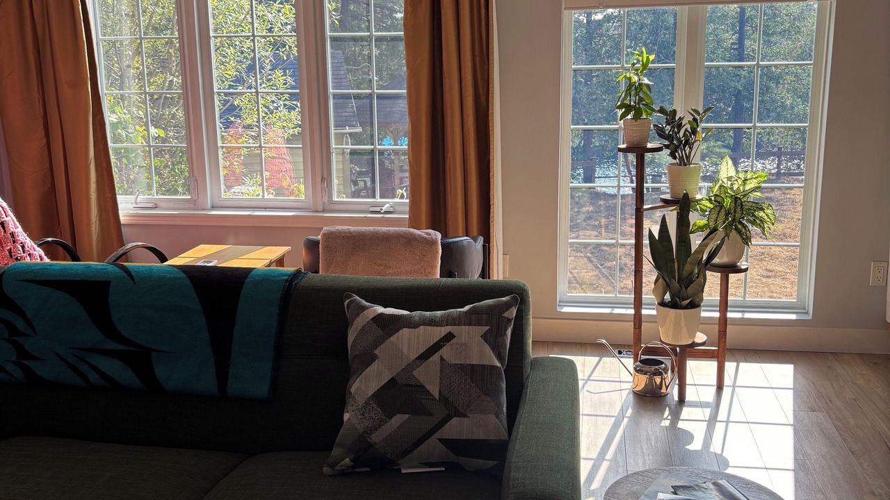 Photo of Livingroom in Fenelon Falls