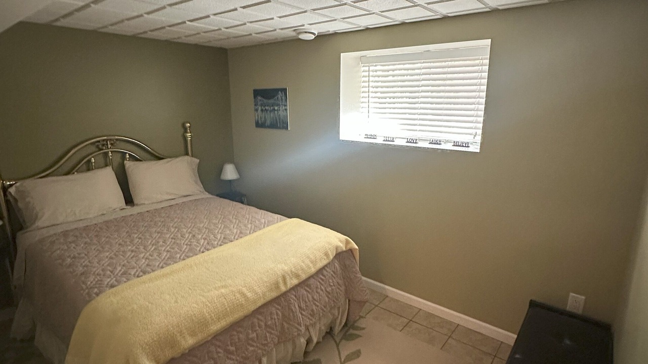 Photo of Bedroom in Greentown