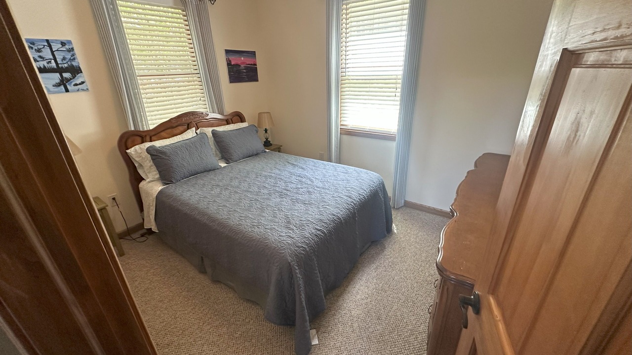 Photo of Bedroom in Greentown