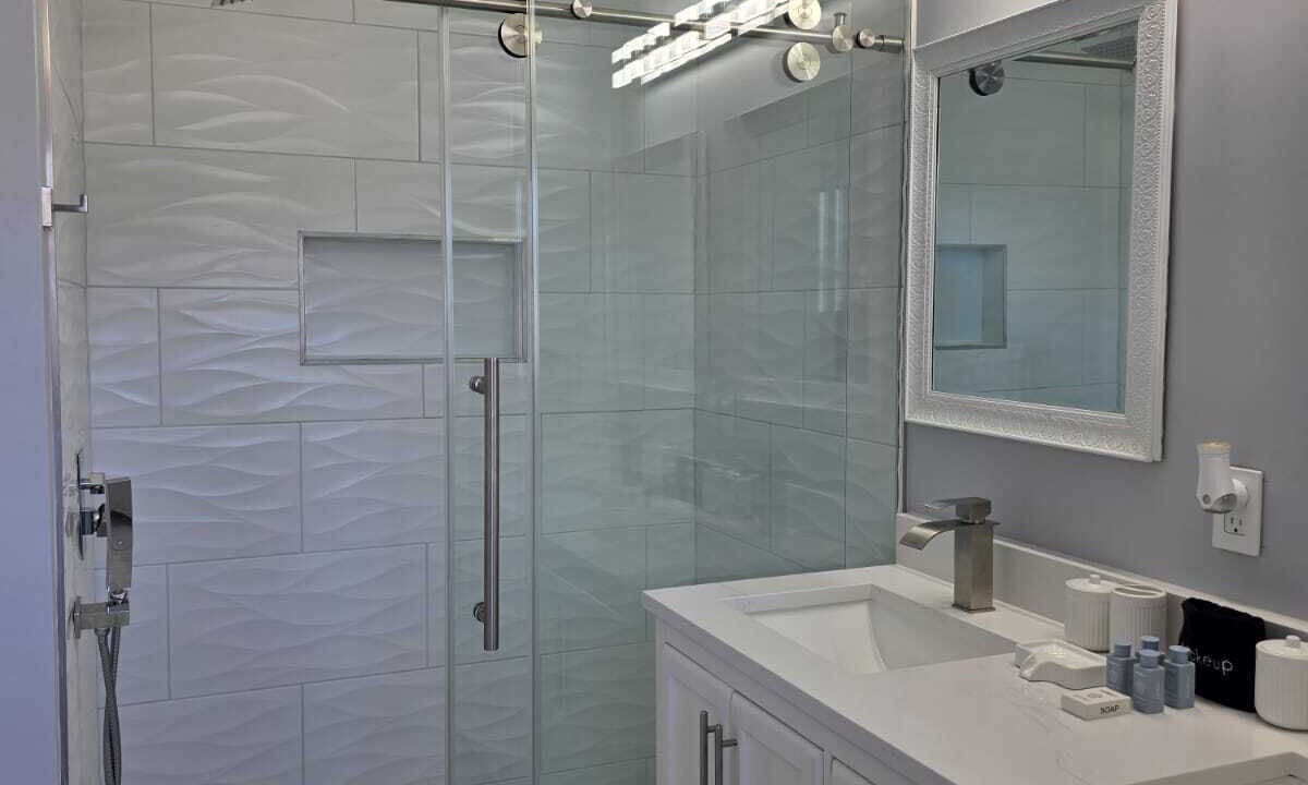 Photo of Bathroom in Pebble Point