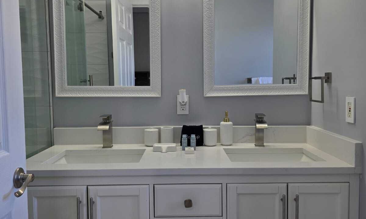 Photo of Bathroom in Pebble Point
