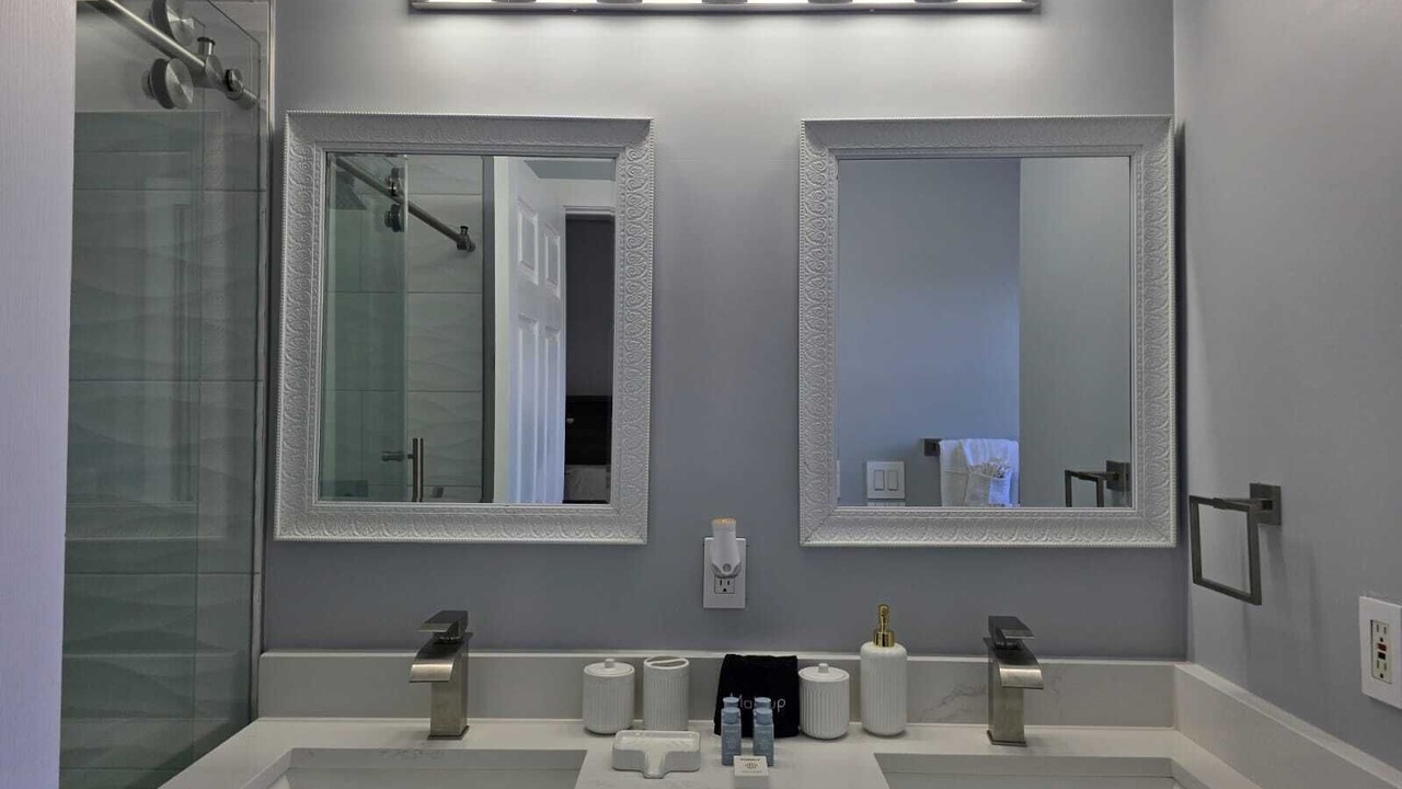 Photo of Bathroom in Pebble Point