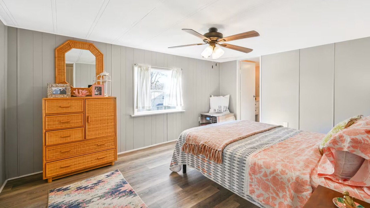 Photo of Bedroom in Carbondale