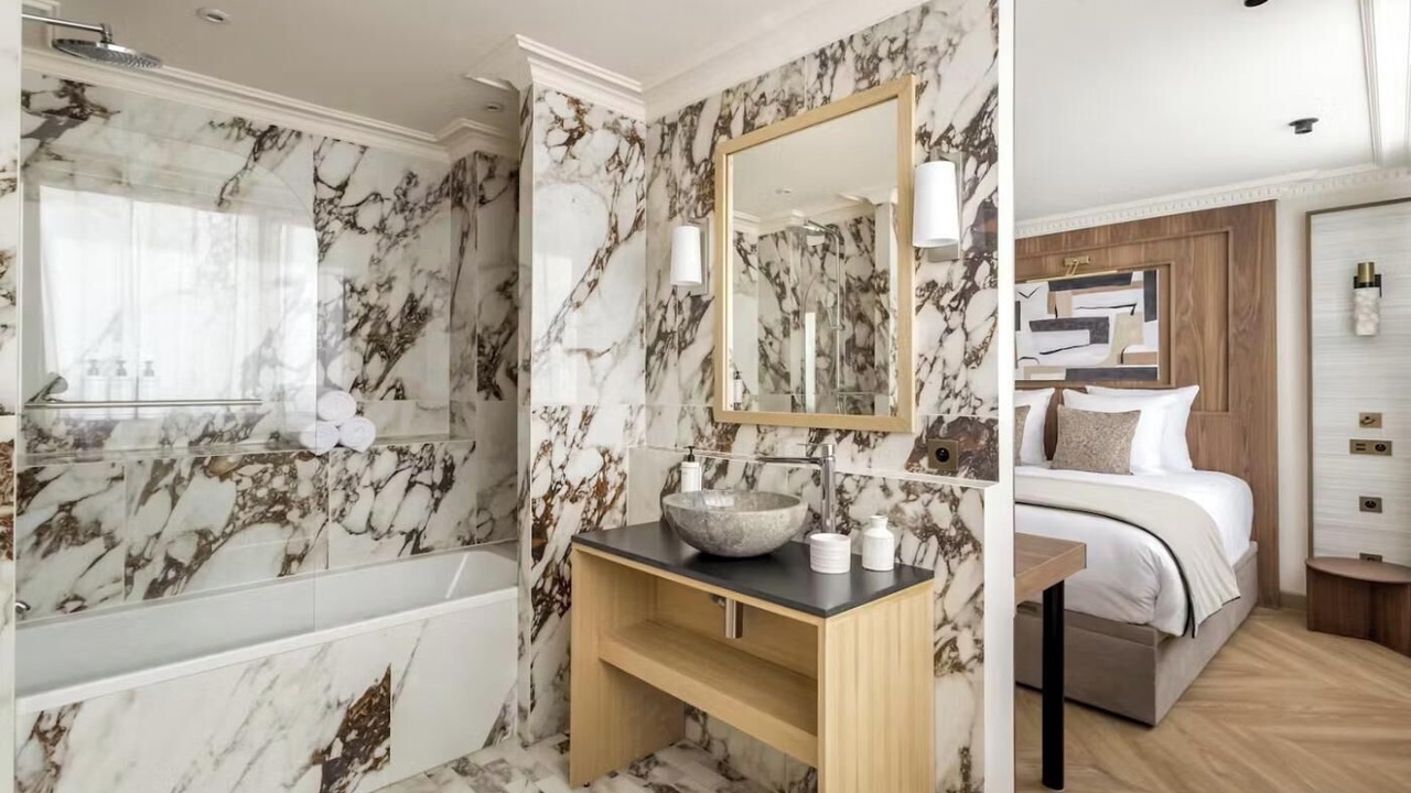 Photo of Bathroom in Quartier du Faubourg-Montmartre