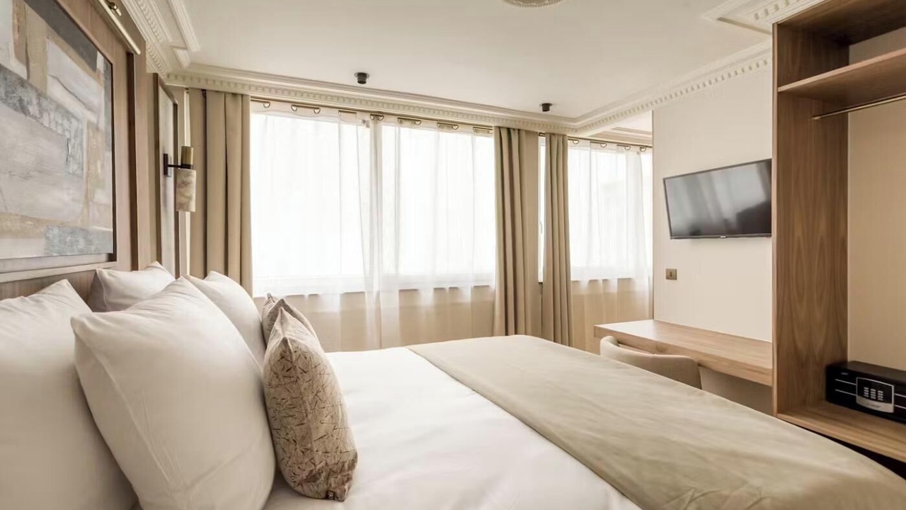 Photo of Bedroom in Quartier du Faubourg-Montmartre