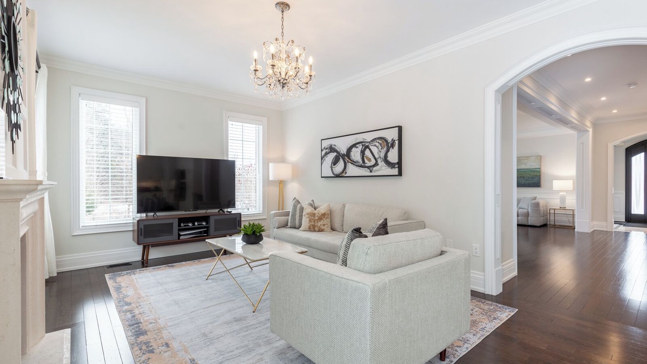 Photo of Livingroom in Richmond Hill