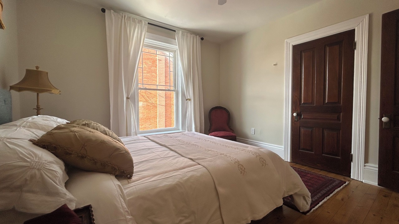 Photo of Bedroom in Dundas