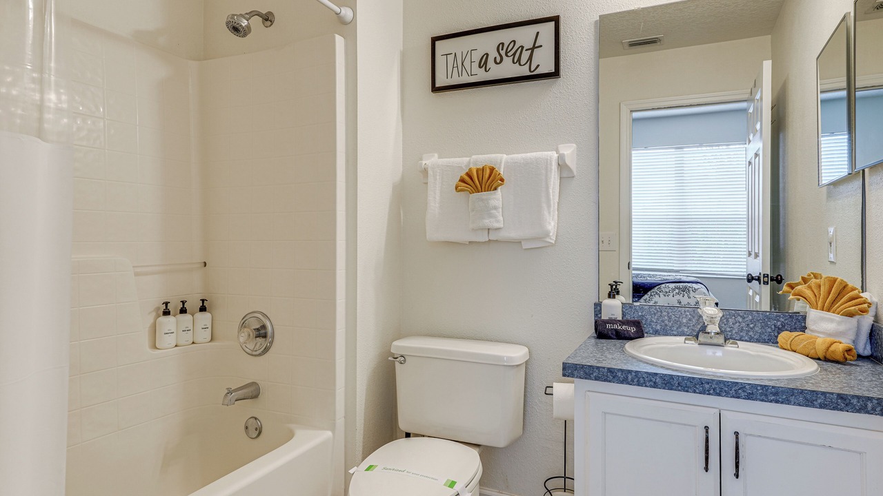 Photo of Bathroom in Lake Berkley