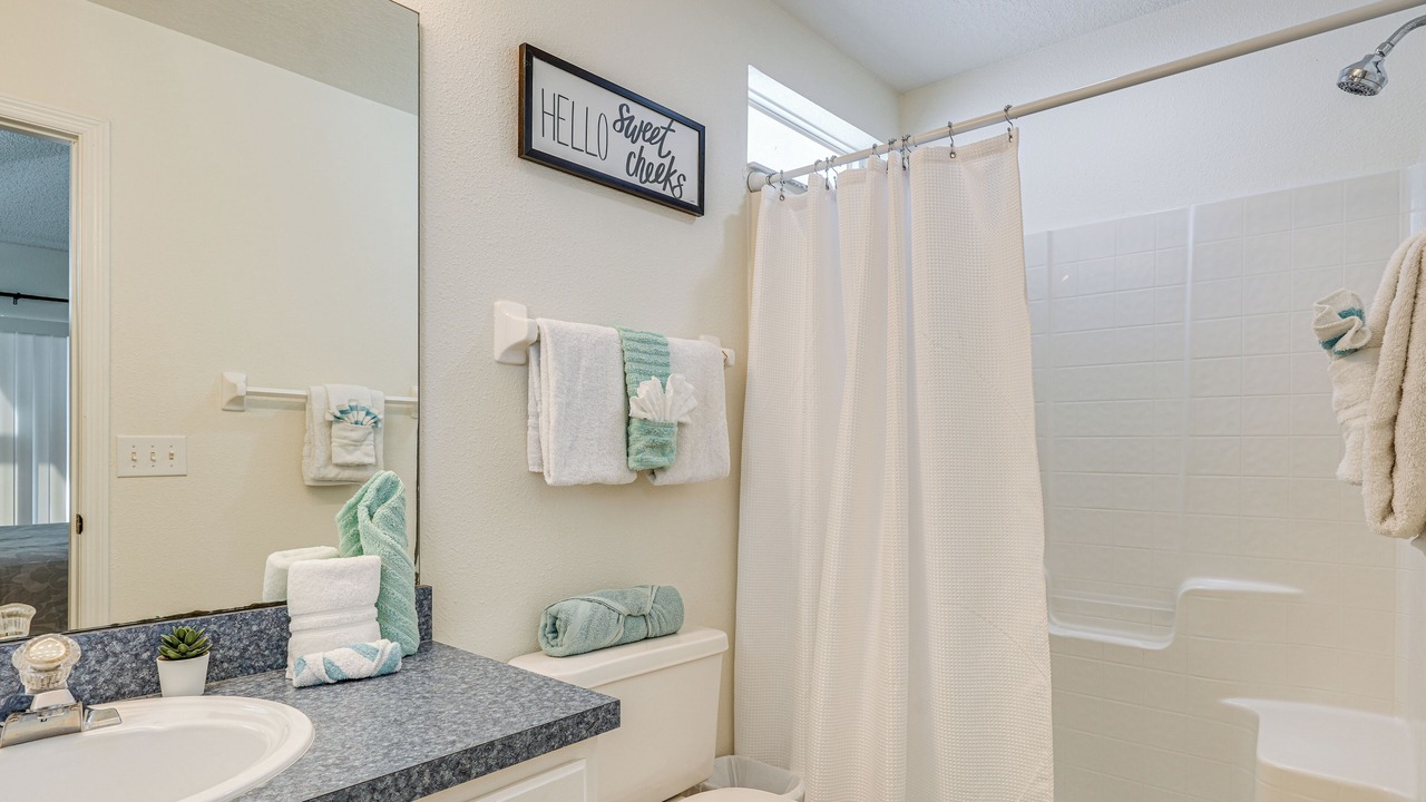 Photo of Bathroom in Lake Berkley