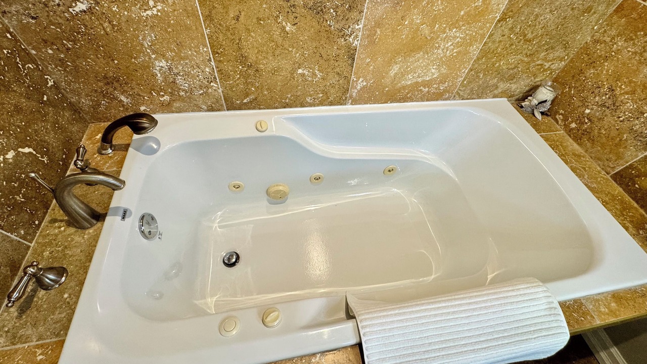 Photo of Bathroom in Erin Mills