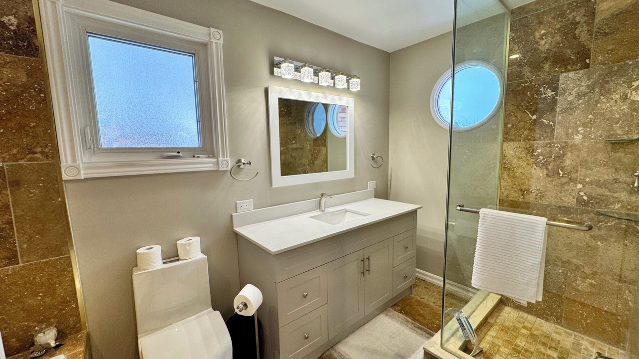 Photo of Bathroom in Erin Mills