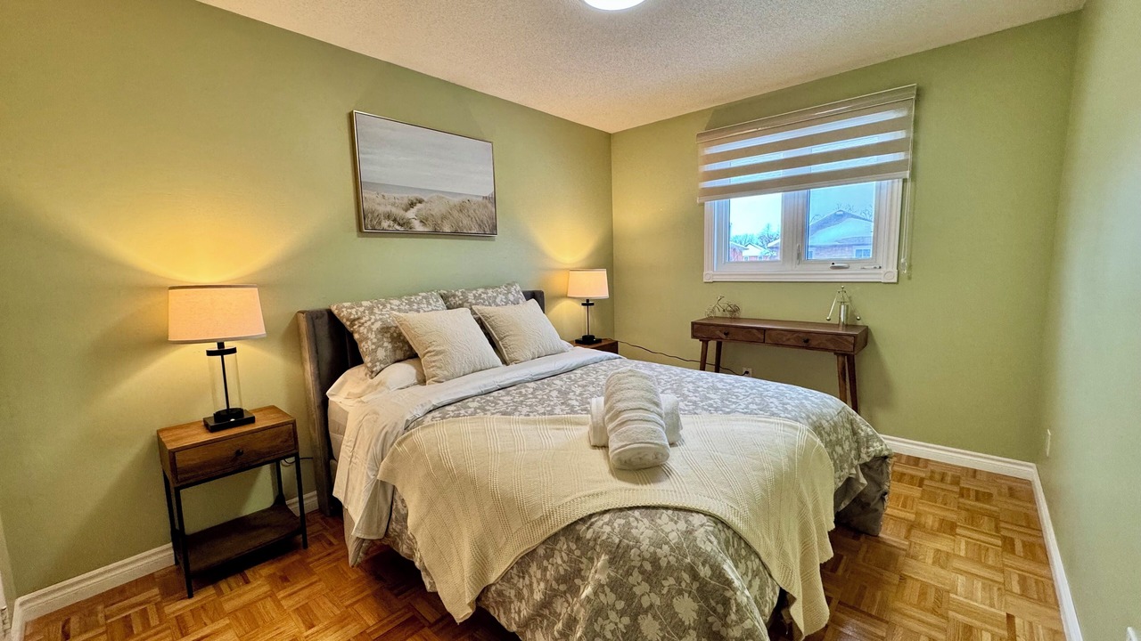 Photo of Bedroom in Erin Mills