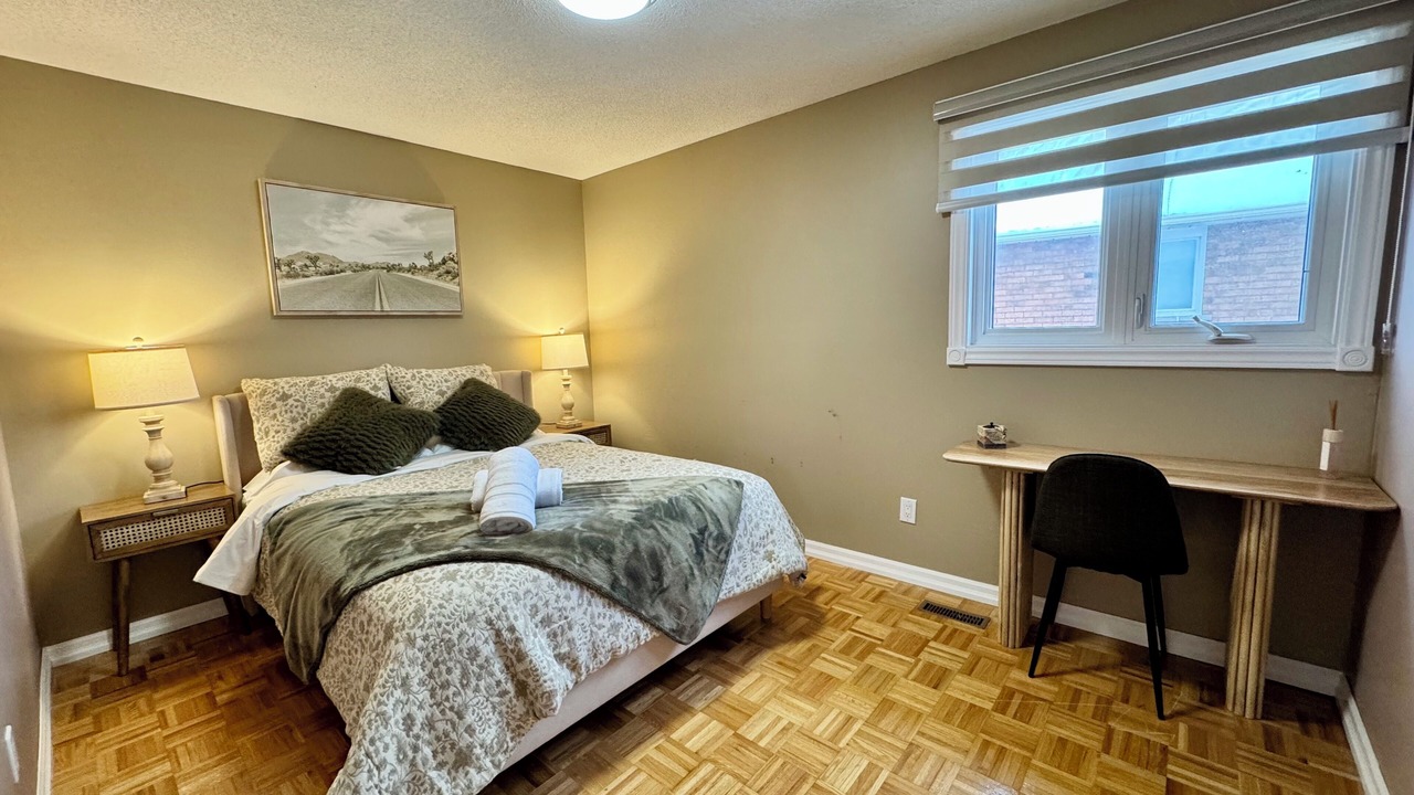 Photo of Bedroom in Erin Mills