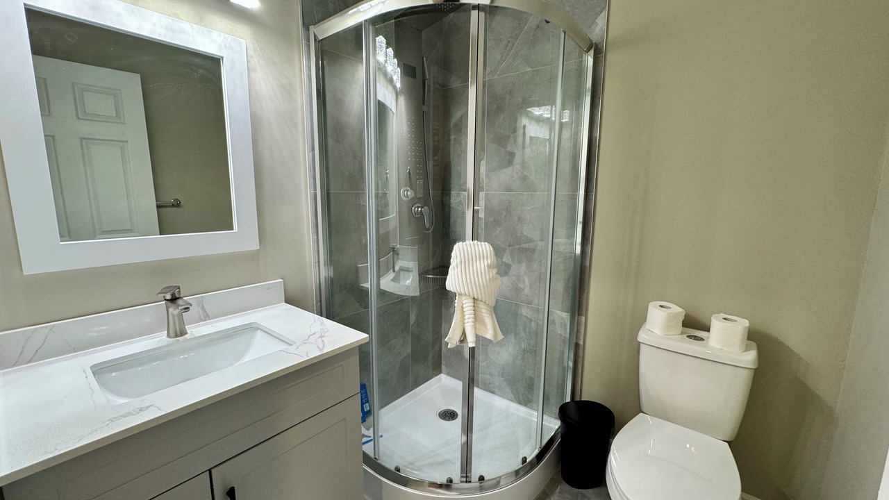 Photo of Bathroom in Erin Mills