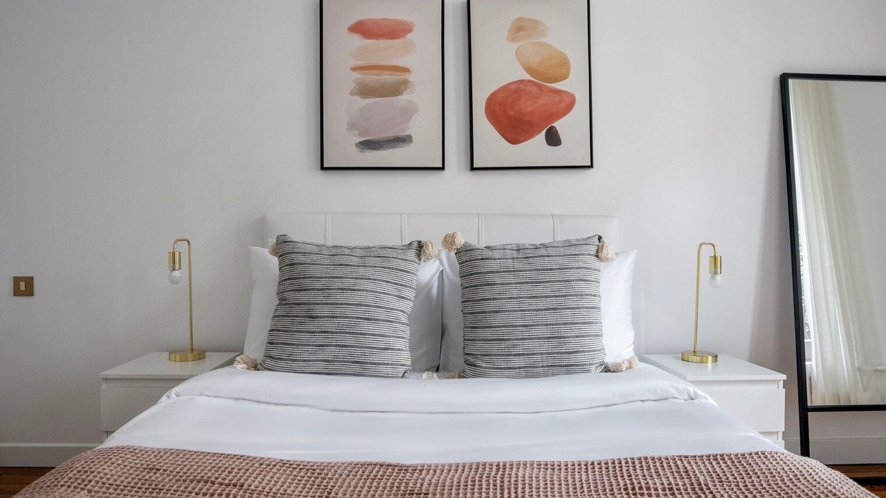 Photo of Bedroom in Villa Montmorency
