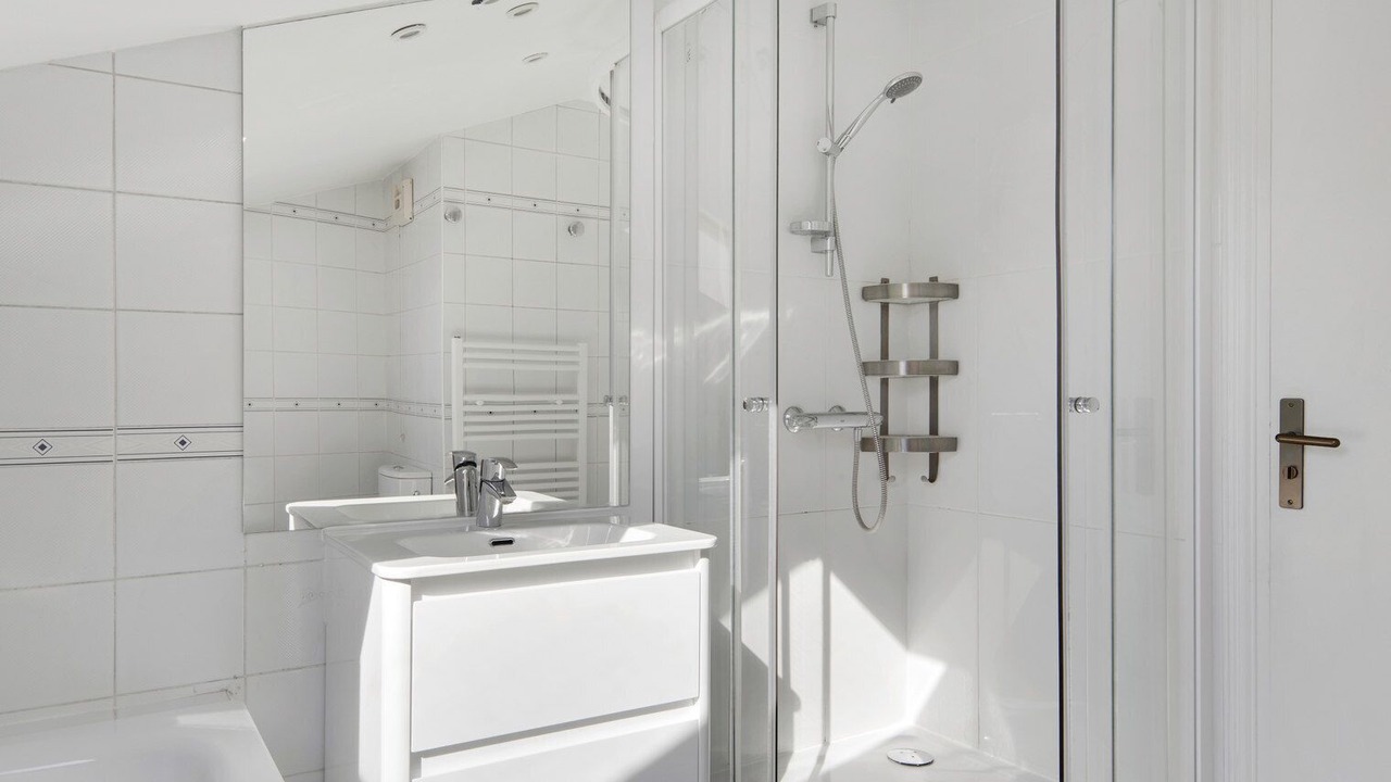 Photo of Bathroom in Chaussee-d'Antin