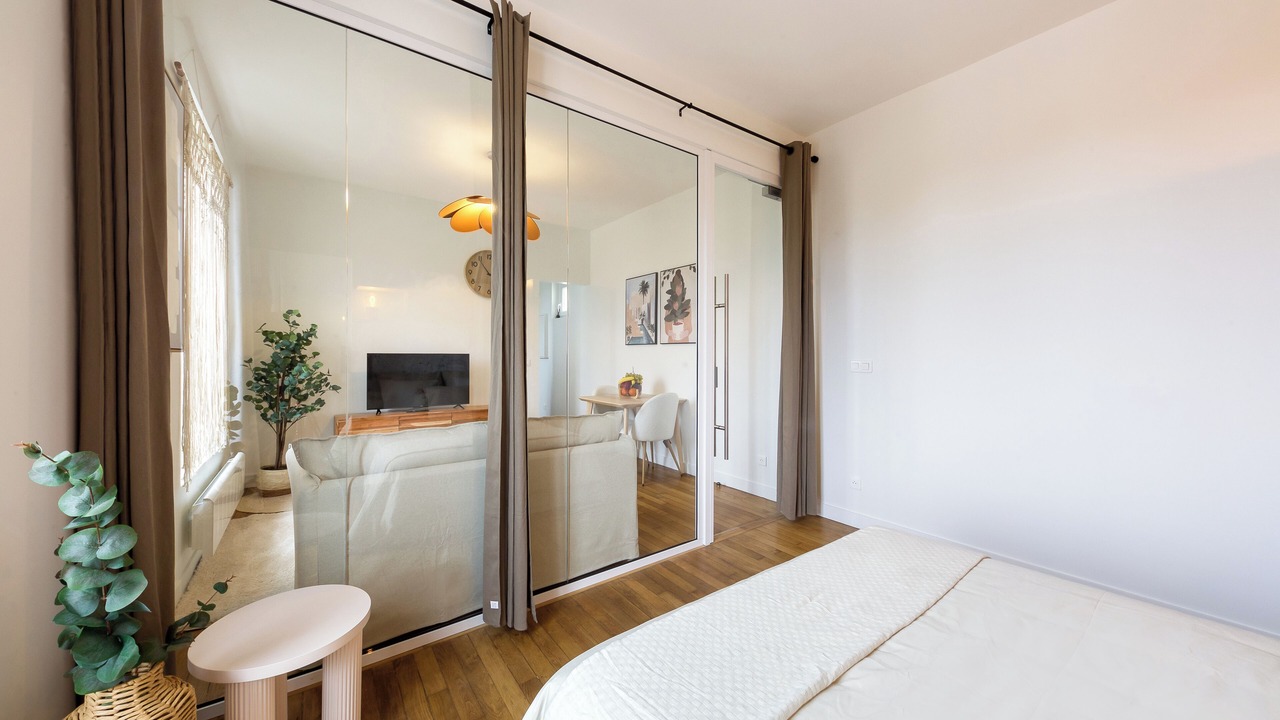 Photo of Bedroom in Saint-Cloud
