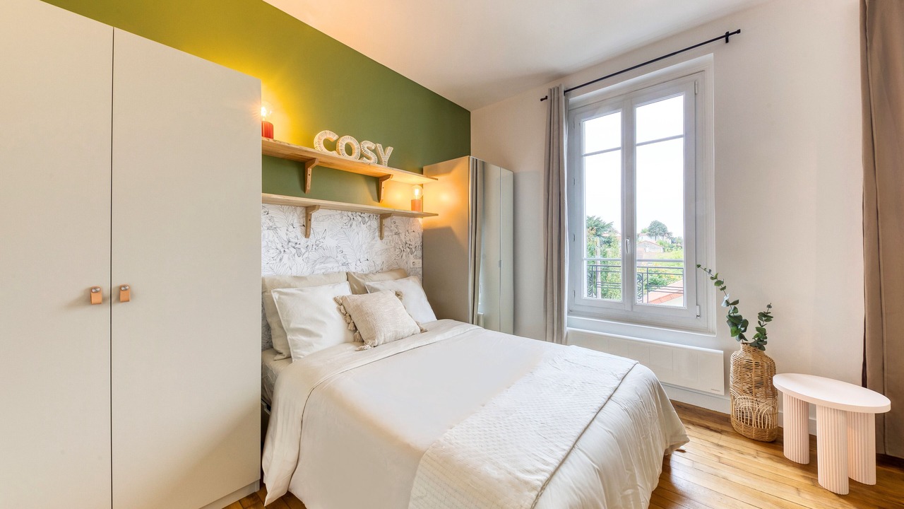 Photo of Bedroom in Saint-Cloud