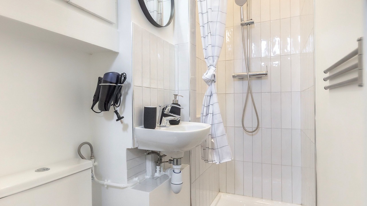 Photo of Bathroom in Saint-Cloud