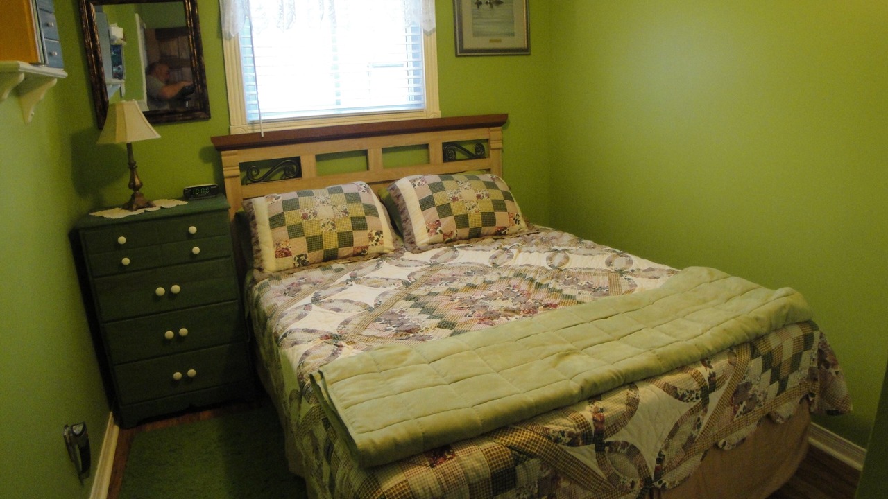 Photo of Bedroom in Sauble Beach