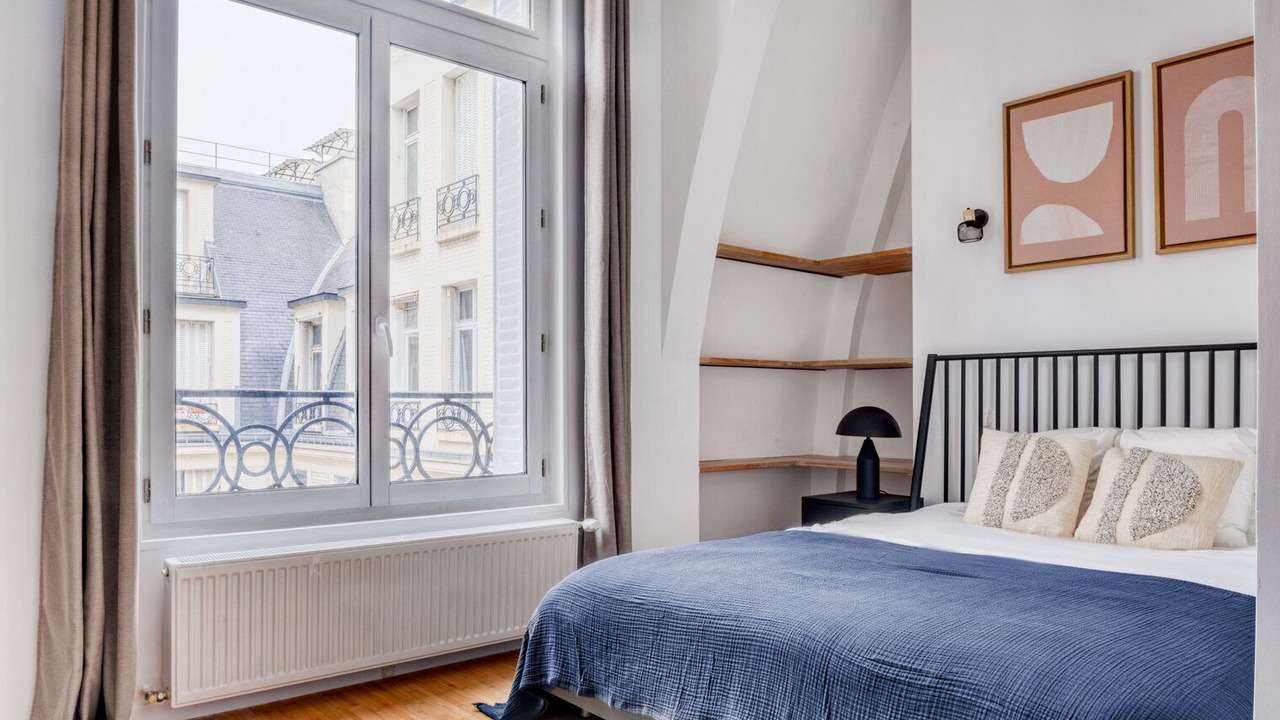 Photo of Bedroom in Champs-Elysees