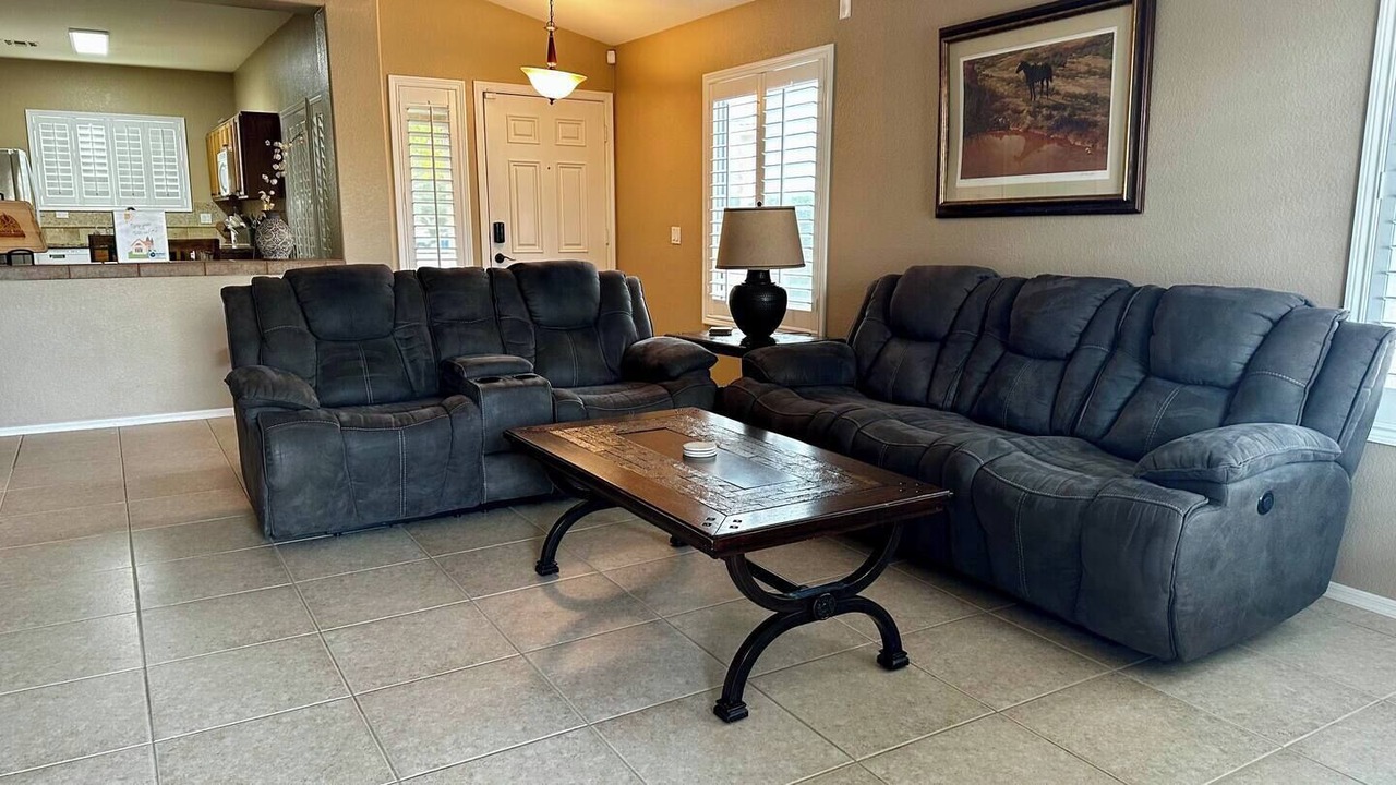 Photo of Livingroom in West Point Towne Center