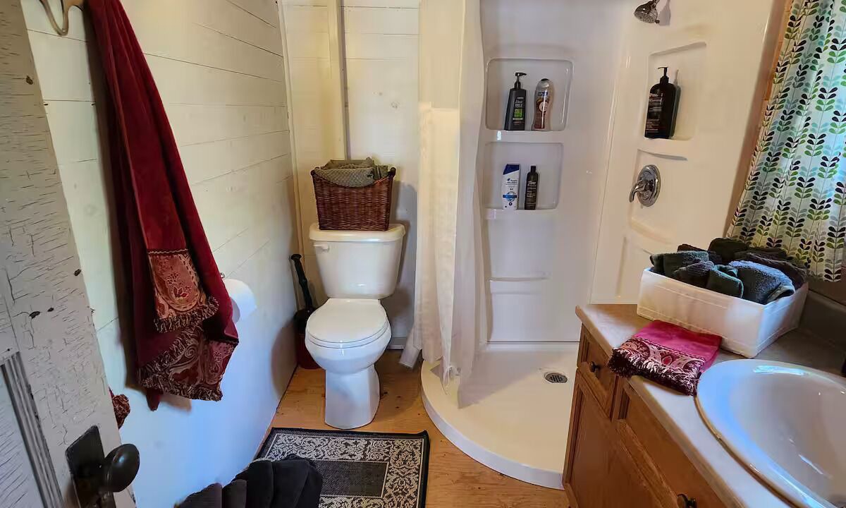 Photo of Bathroom in Frontenac