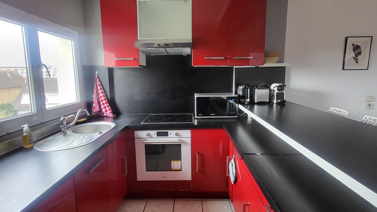 Photo of Kitchen in La Varenne Saint-Hilaire