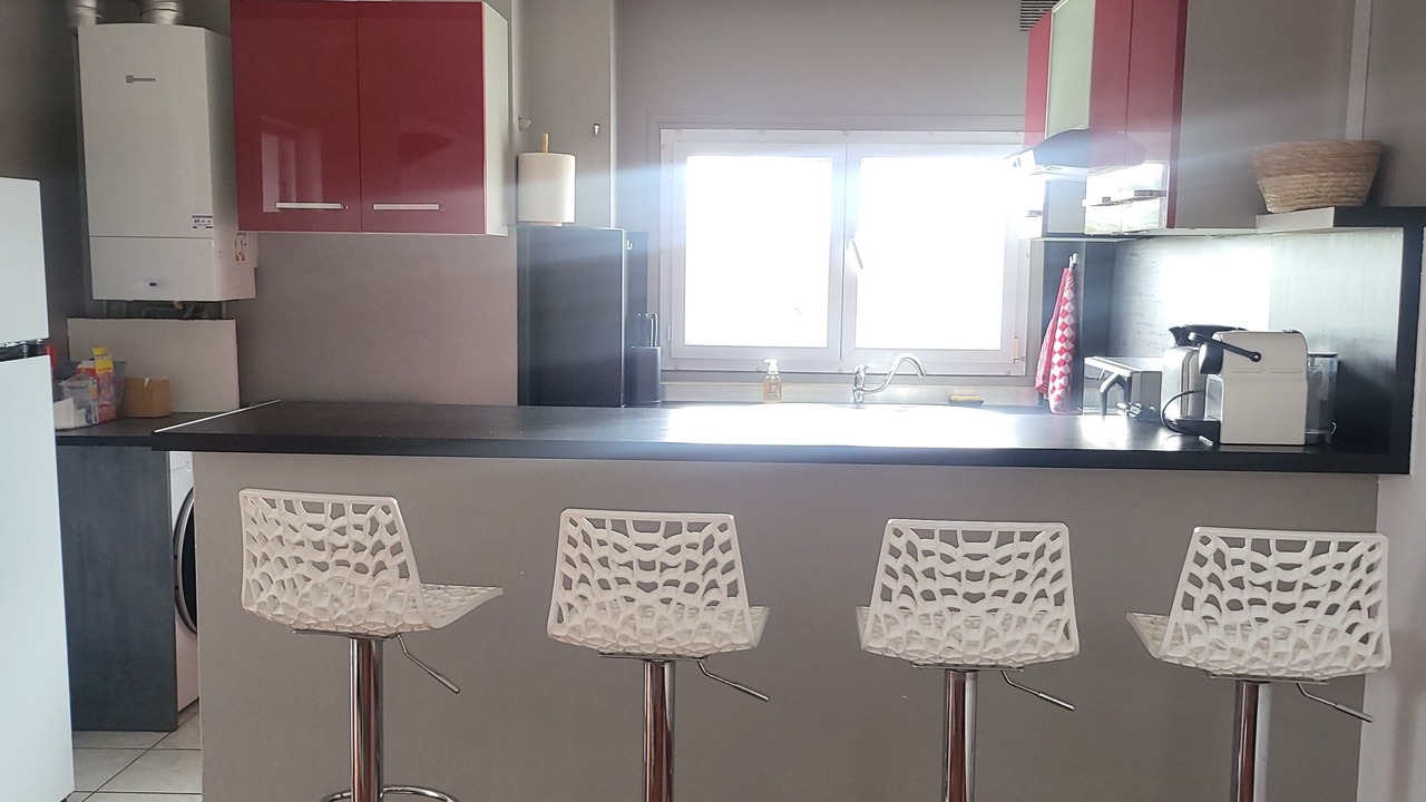 Photo of Kitchen in La Varenne Saint-Hilaire