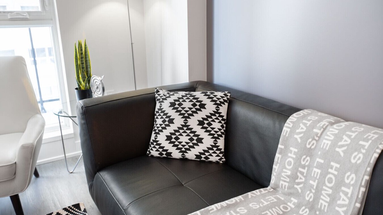 Photo of Livingroom in Centretown West