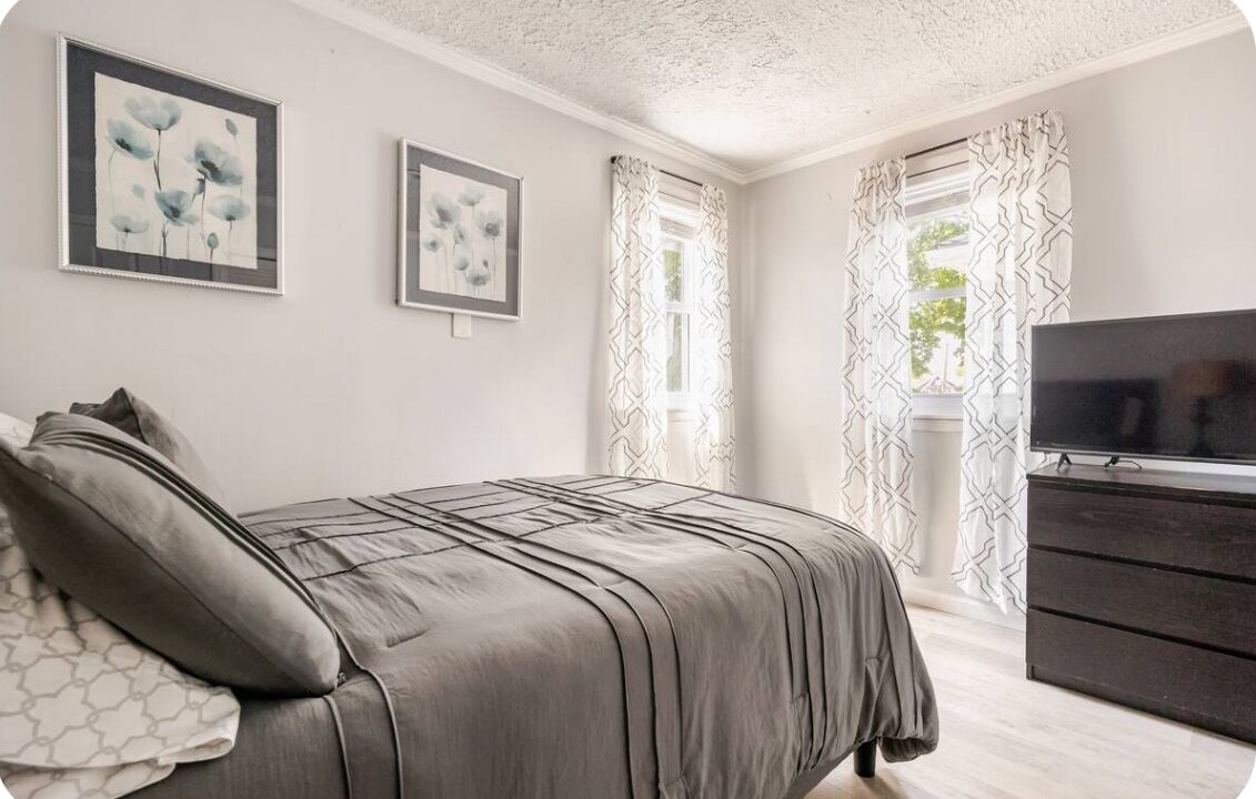Photo of Bedroom in Hempstead