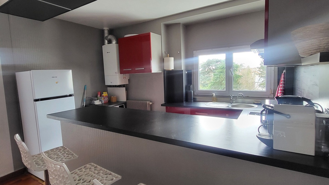 Photo of Kitchen in La Varenne Saint-Hilaire