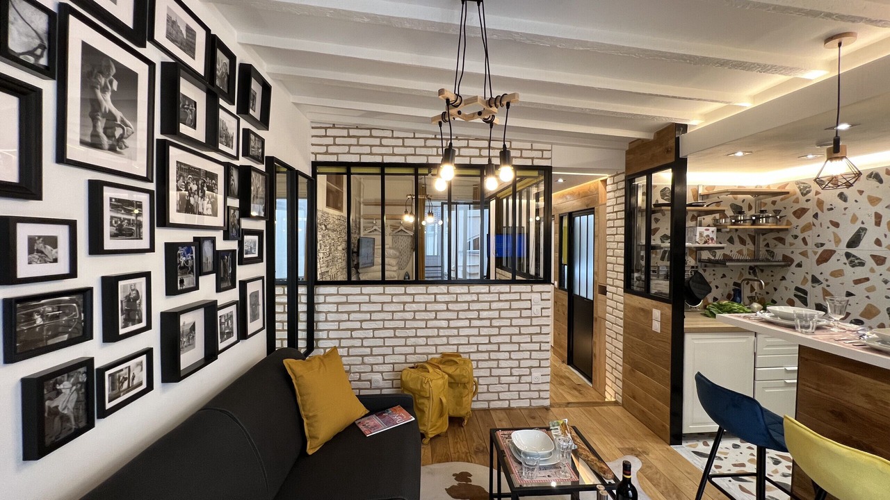 Photo of Livingroom in Montmartre