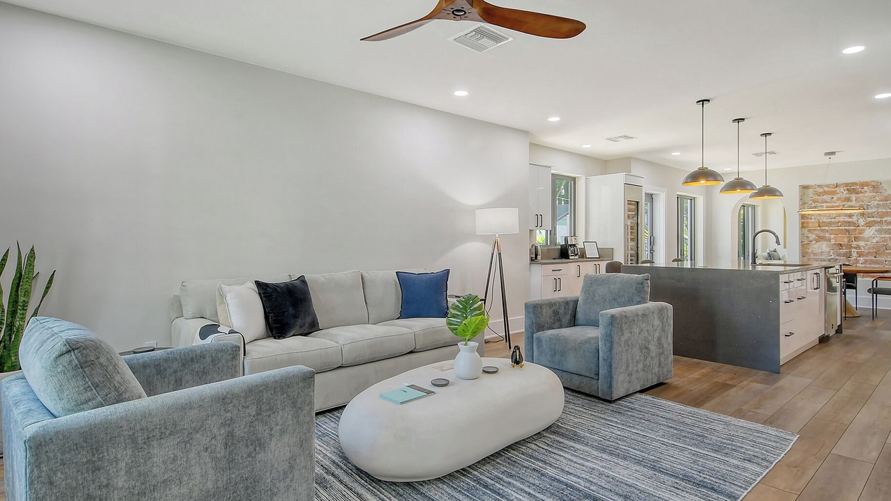 Photo of Livingroom in Laurel Park