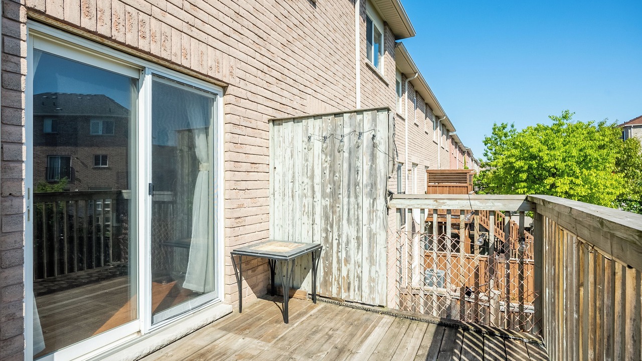 Photo of Patio Balcony in Clairlea - Birchmount