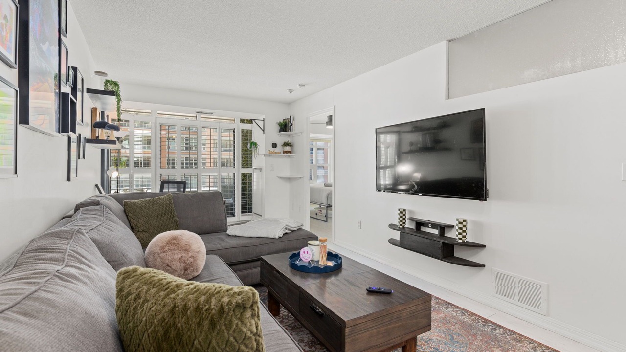 Photo of Livingroom in King West Village