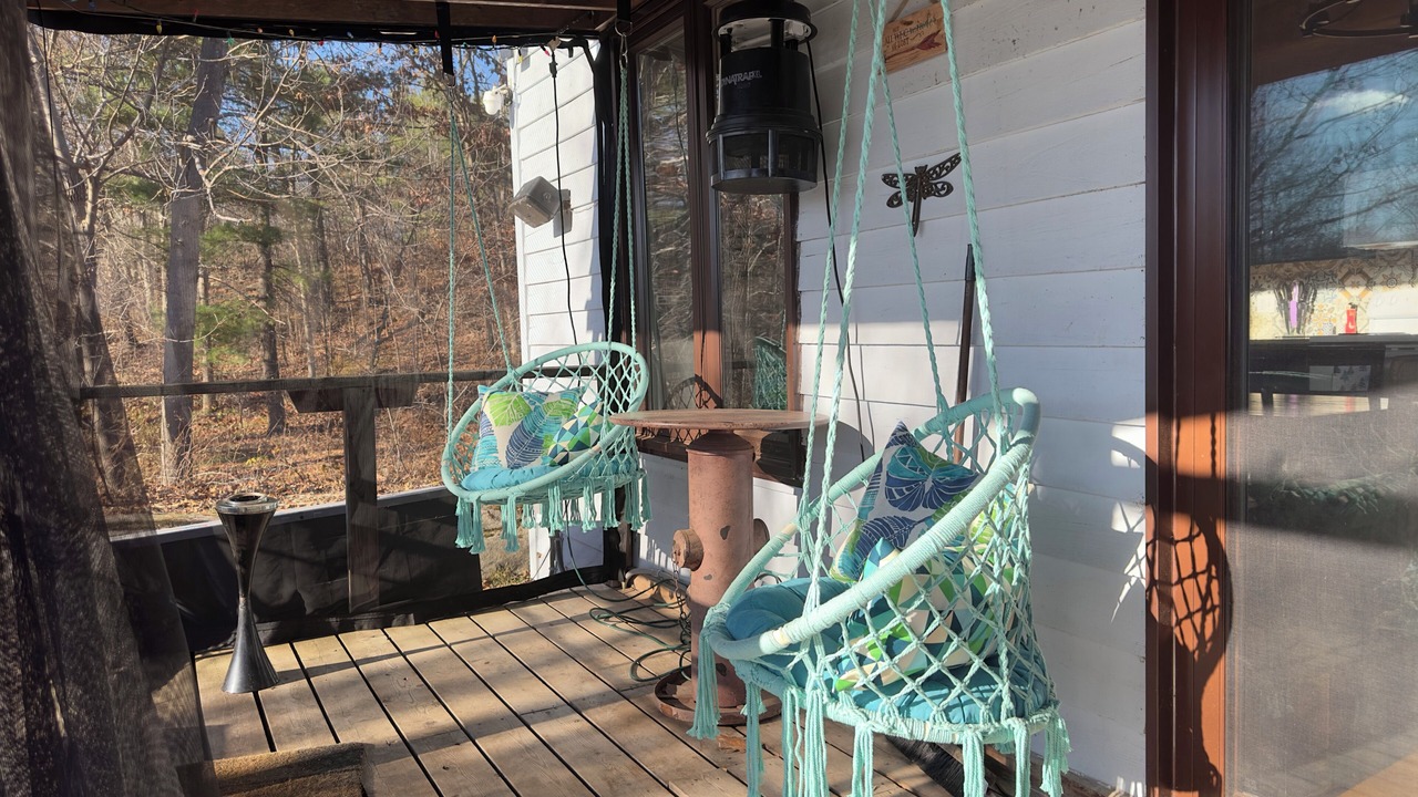 Photo of Patio Balcony in Central Frontenac