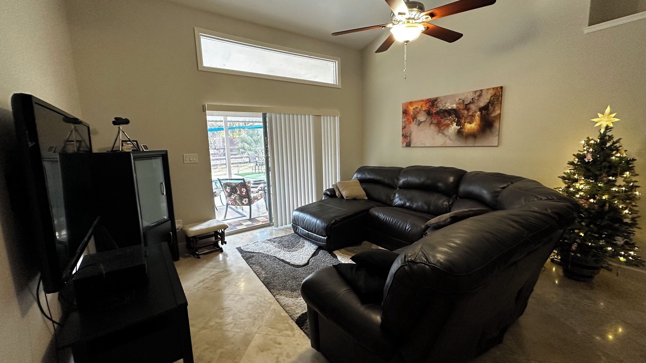 Photo of Livingroom in Plymouth