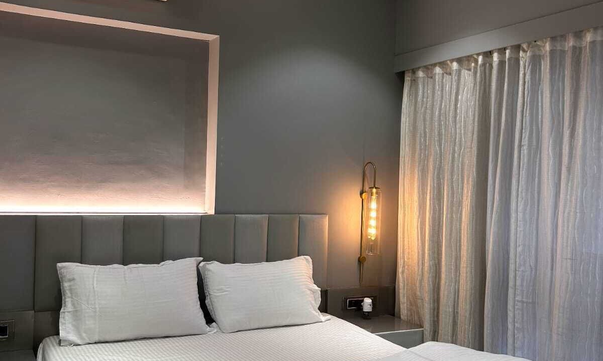 Photo of Bedroom in Prabhadevi
