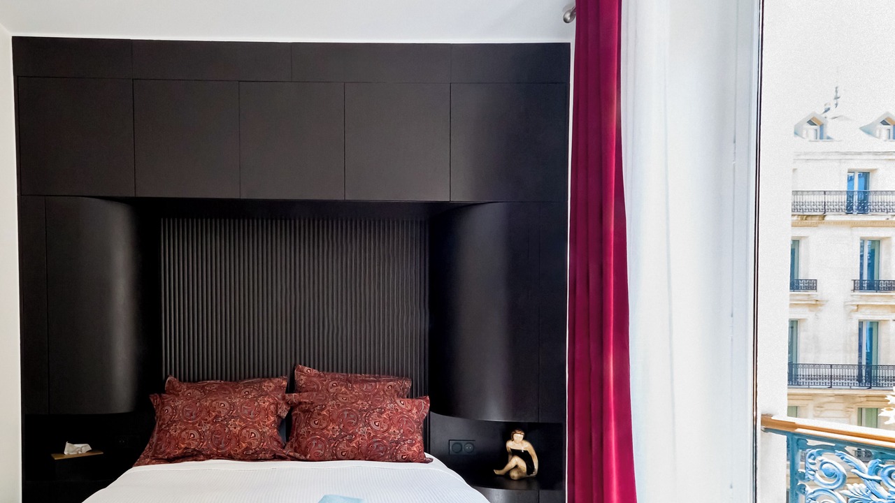 Photo of Bedroom in Champs-Elysees
