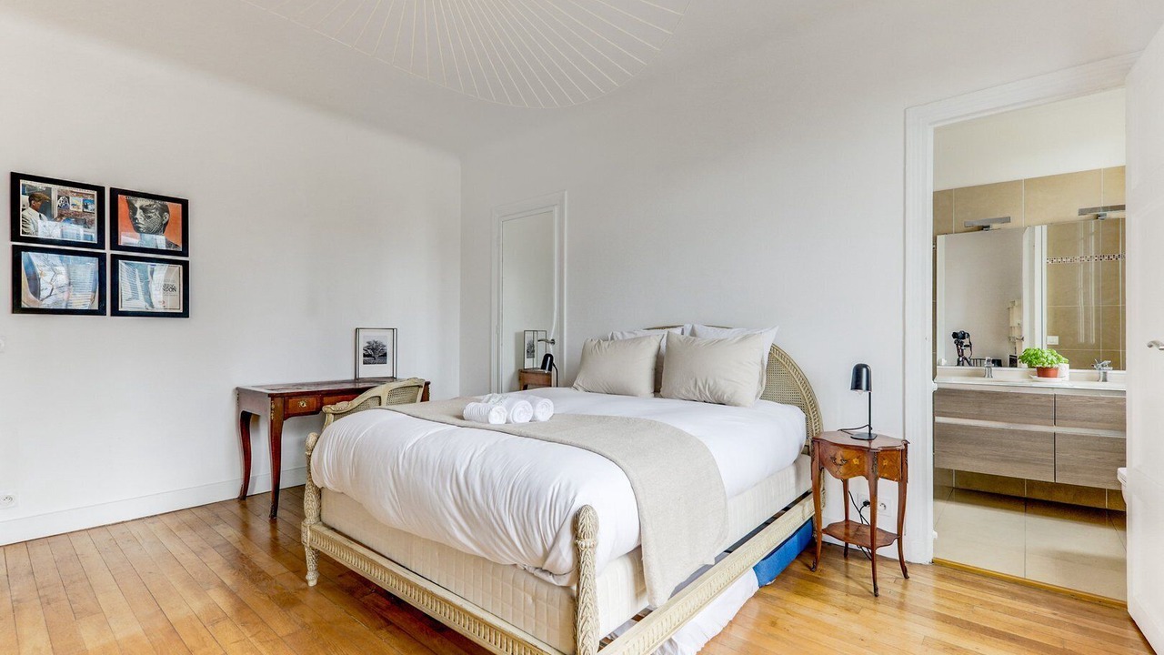 Photo of Bedroom in Puteaux