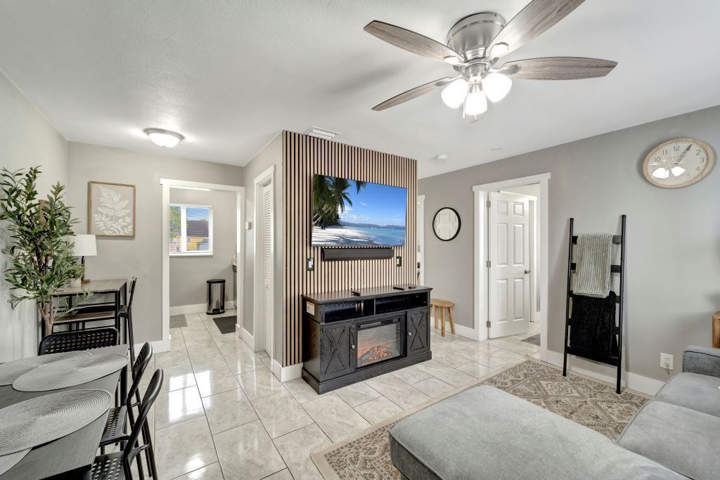 Photo of Livingroom in Pahokee