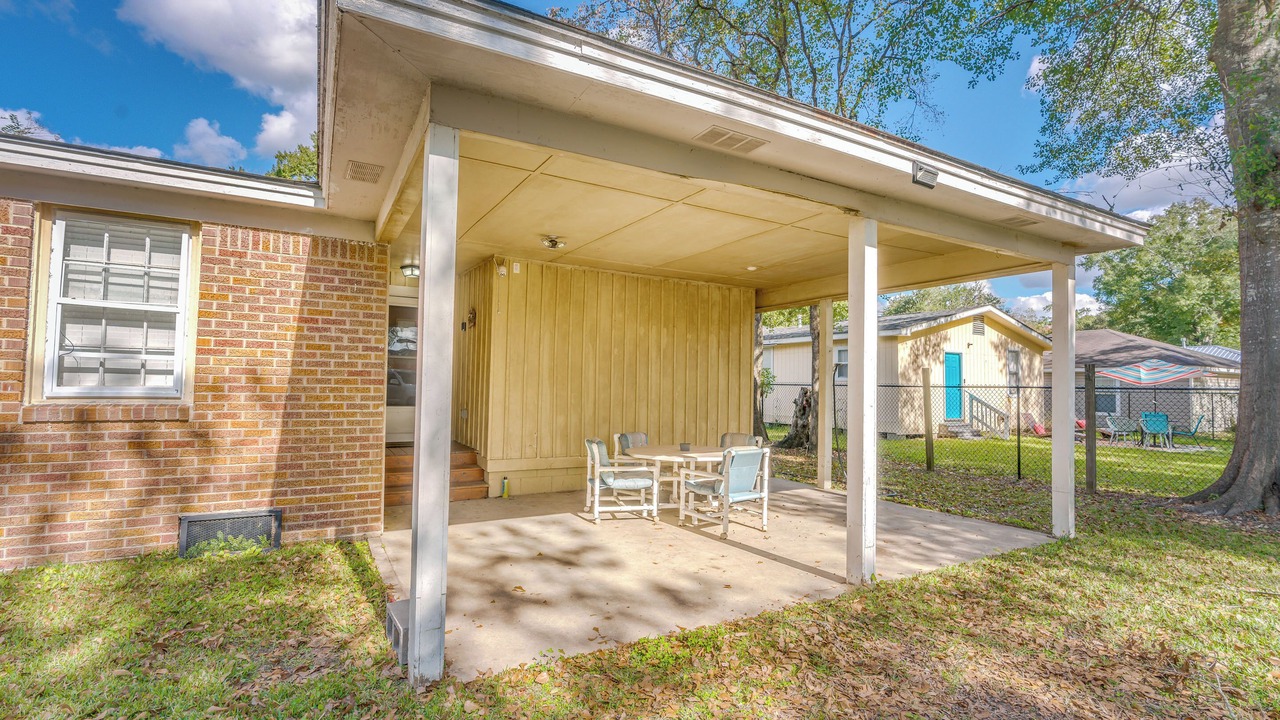 Photo of Outdoor in Chickasaw