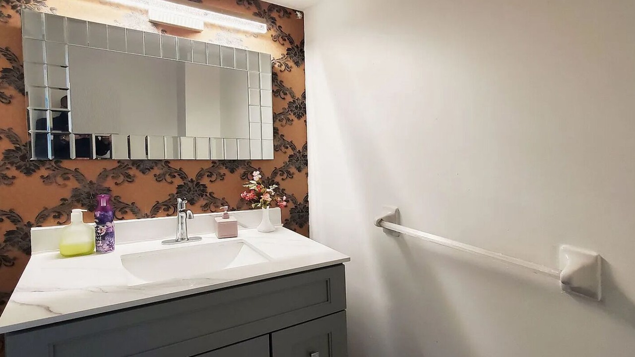 Photo of Bathroom in East Credit