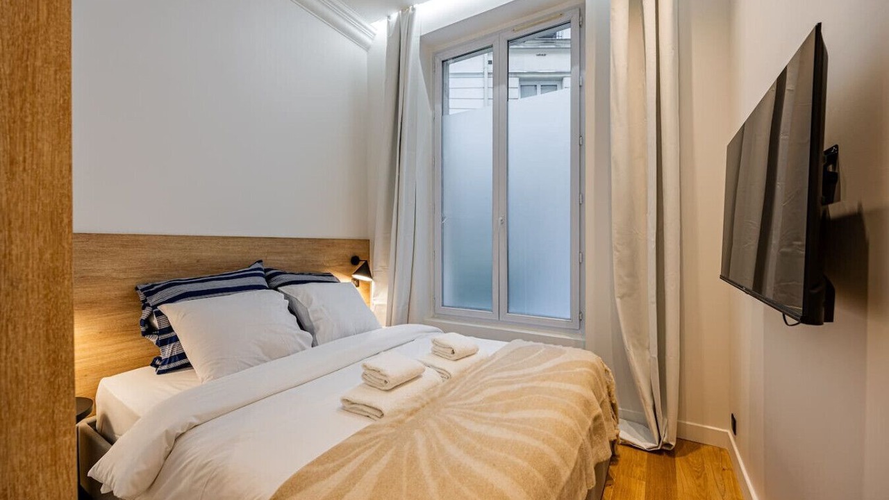 Photo of Bedroom in Notre-Dame-des-Champs