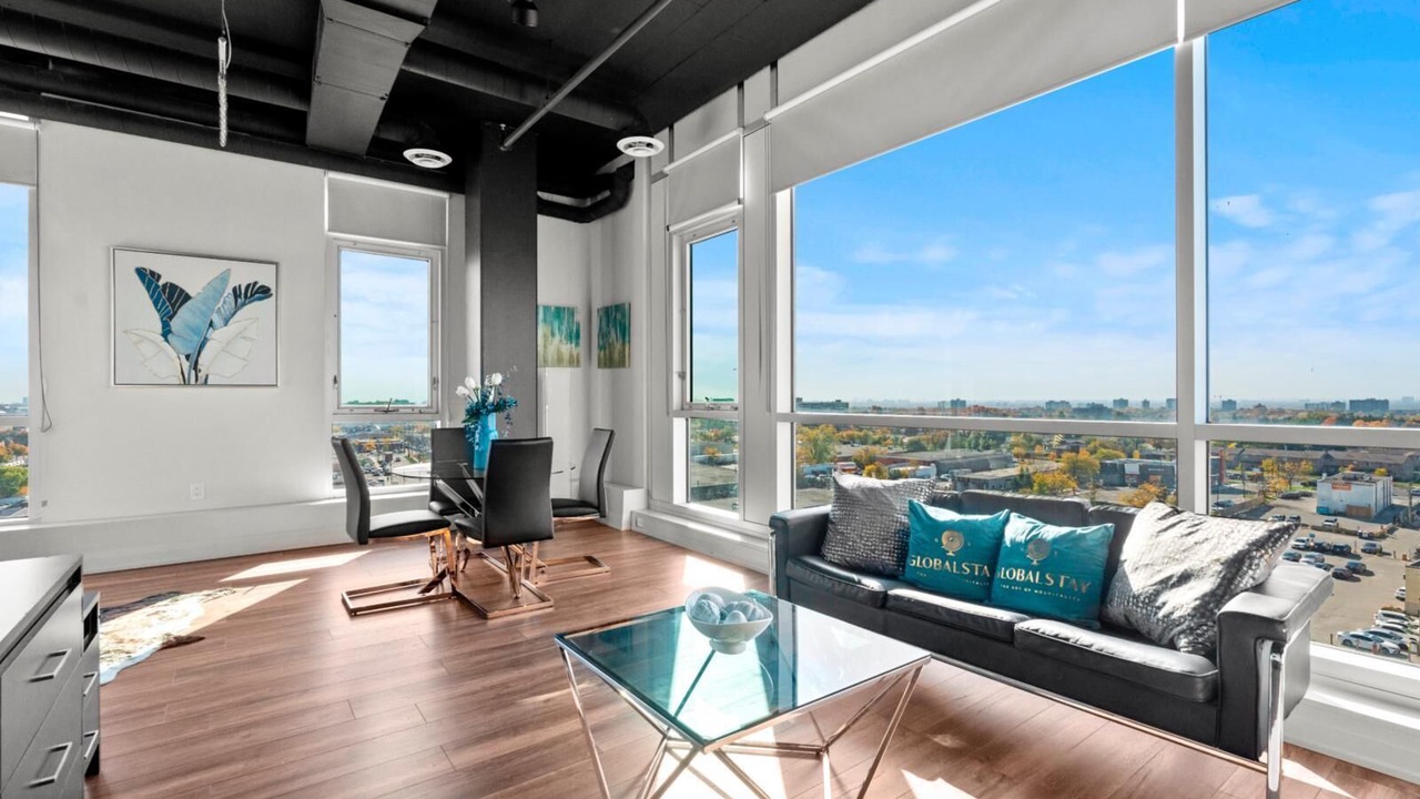 Photo of Livingroom in York University Heights
