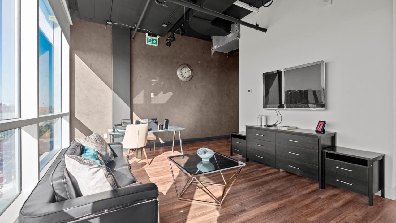 Photo of Livingroom in York University Heights