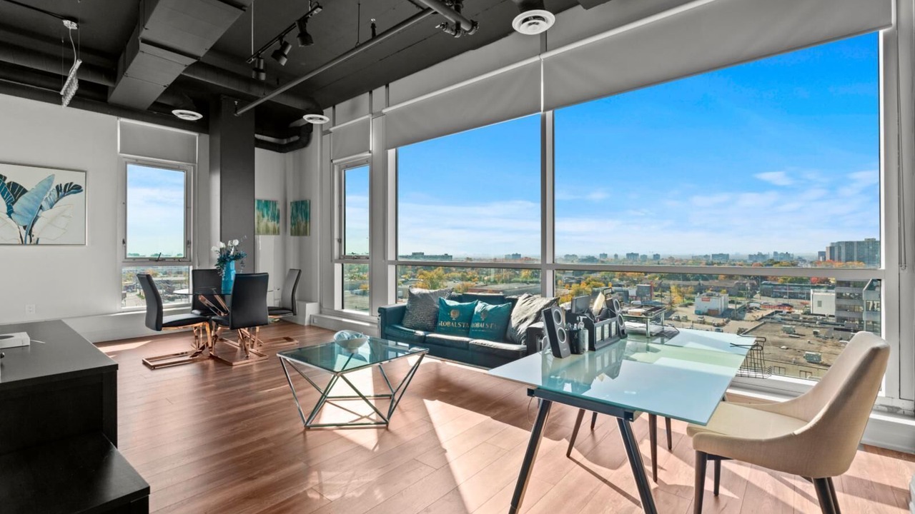 Photo of Livingroom in York University Heights