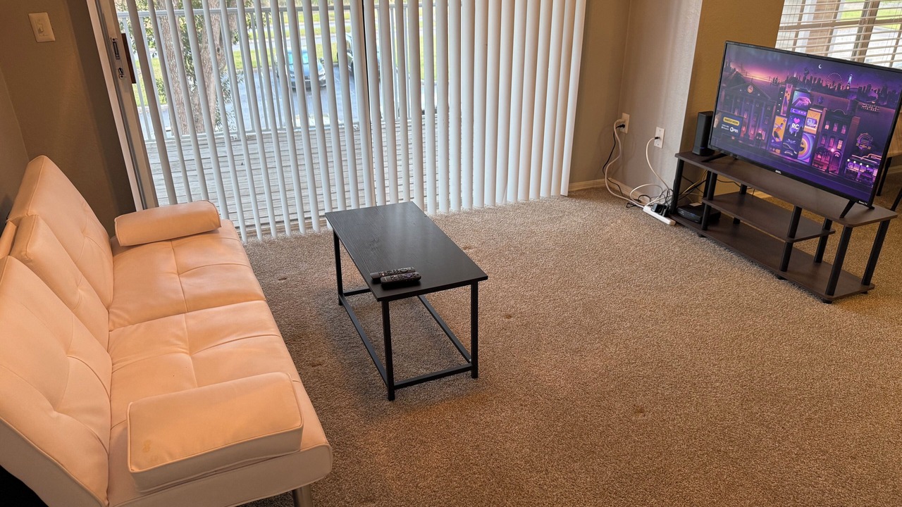 Photo of Livingroom in Plant City