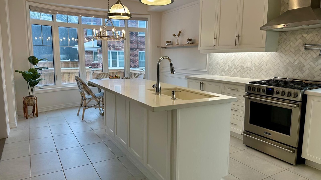 Photo of Kitchen in Oakville